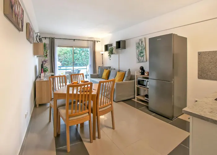 Beachfront Lovely Paraiso Del Sur A106